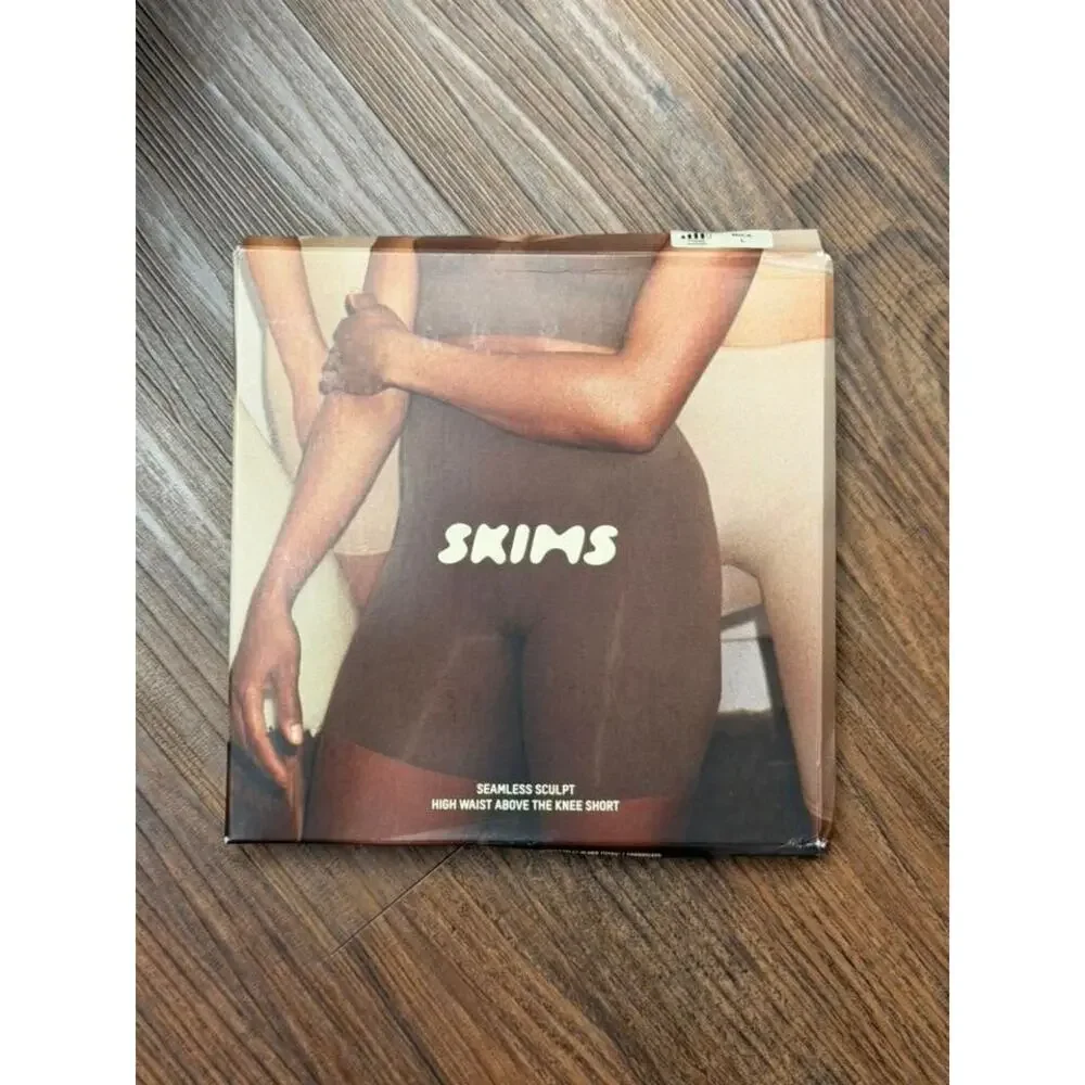 SKIMS SEAMLESS SCULPT High-Waisted Above The Knee Short - Mica Size L NWT #1984